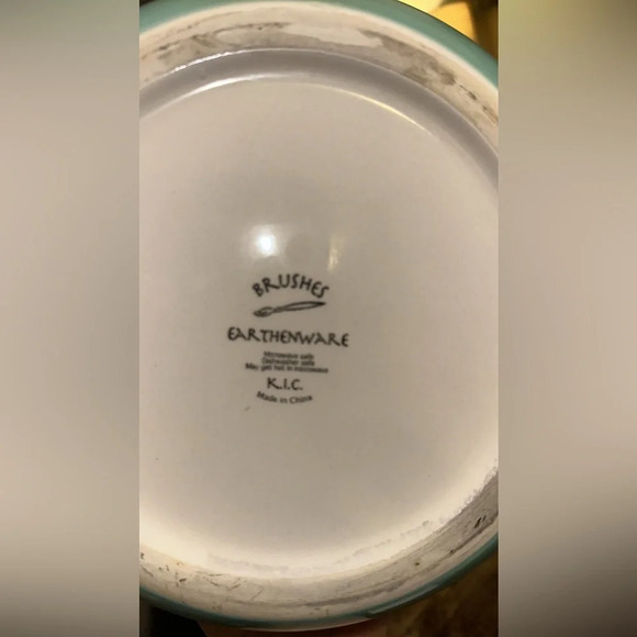 KIC Brushes Hand Painted Earthenware K.I.C. 10” Large Serving Salad Bowl - Picture 12 of 15